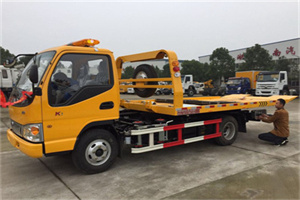 高密哪里有拖车服务